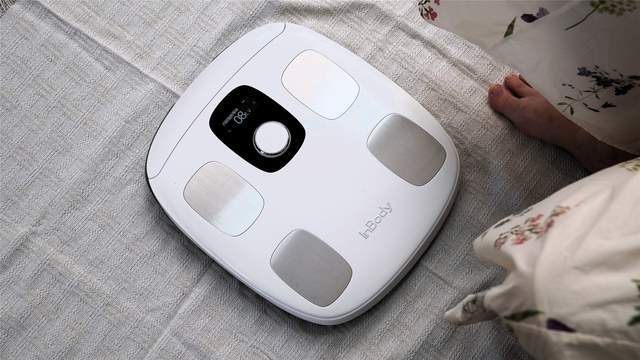 ：3频8电极+12项数据+97%准确率有点全面CQ9电子有限公司InBody体脂秤H30评测(图8)